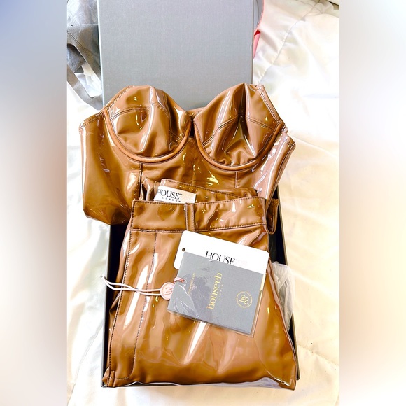 Pant & bodysuit - Picture 1 of 6